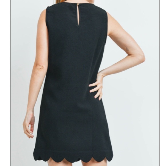 Scalloped Hem Little Black Shift Dress - Picture 3 of 4